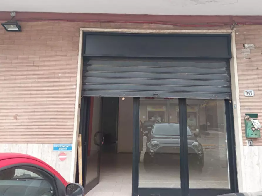 Immagine 1 di Negozio in vendita  in Via Marittima, N. 365 a Frosinone