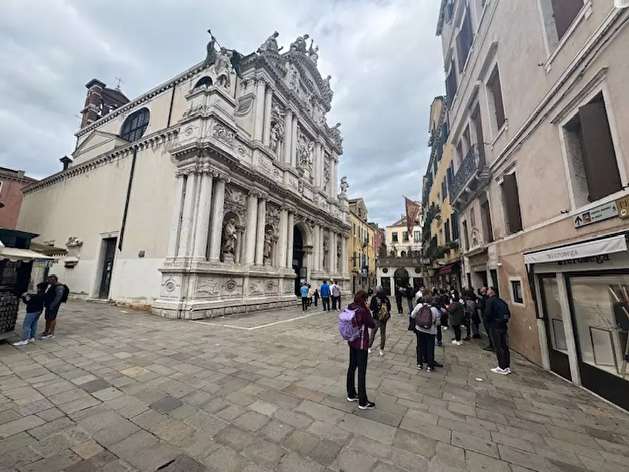 Immagine 1 di Casa indipendente in vendita  in SANTA MARIA DEL GIGLIO a Venezia