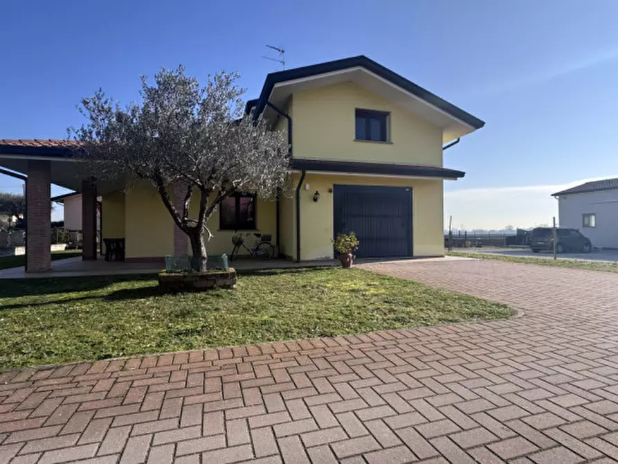 Immagine 2 di Casa indipendente in vendita  a Stanghella