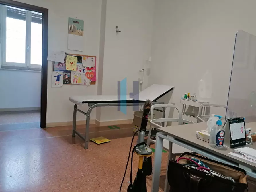 Immagine 2 di Ufficio in affitto  a Travagliato