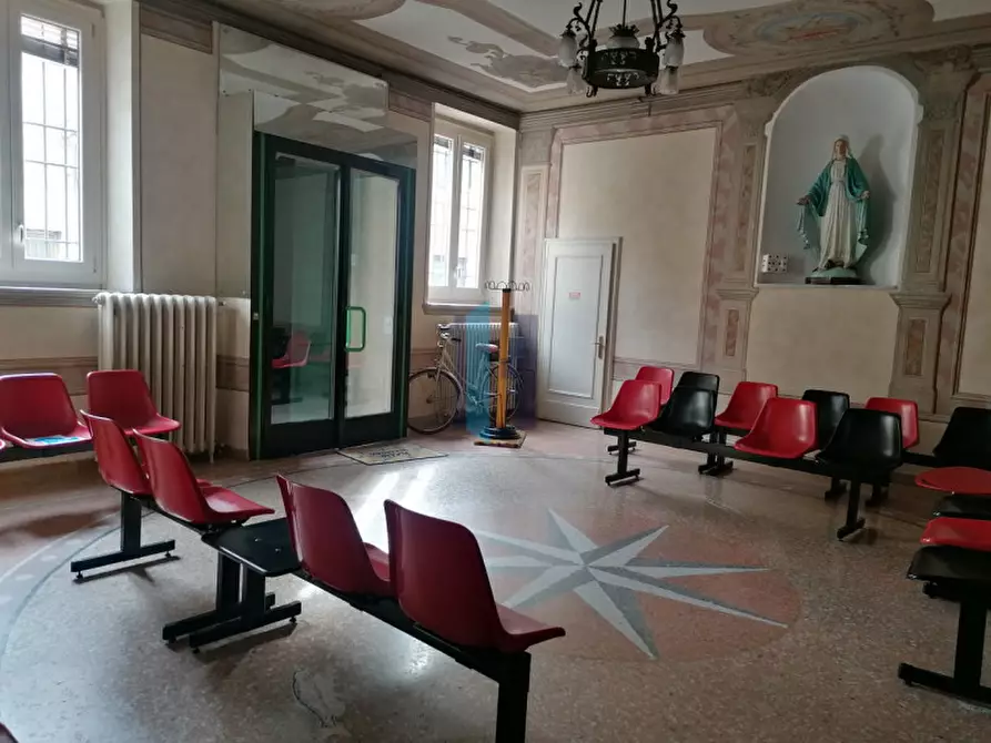 Immagine 8 di Ufficio in affitto  a Travagliato