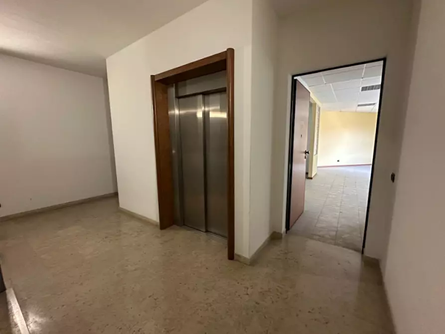 Immagine 2 di Ufficio in vendita  in Via degli Artigiani 14 a Este