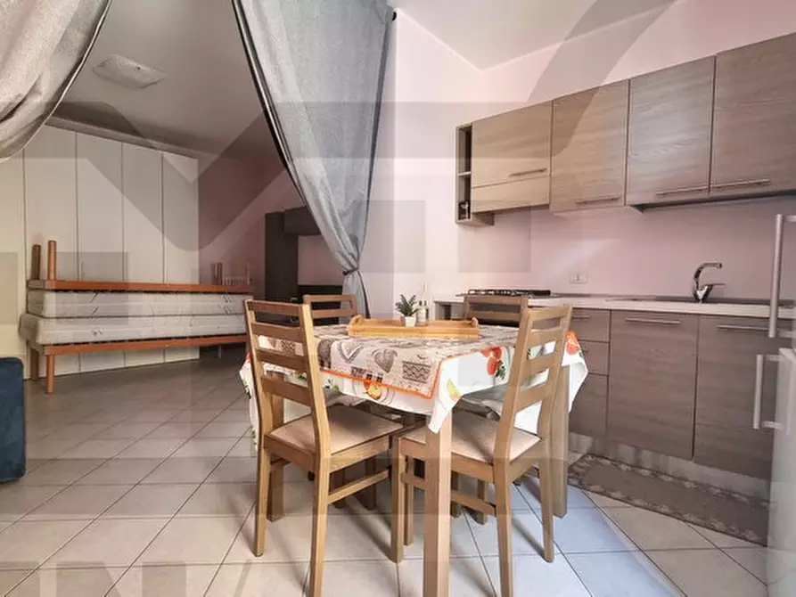 Immagine 3 di Appartamento in vendita  in via bassi a Massa Lombarda