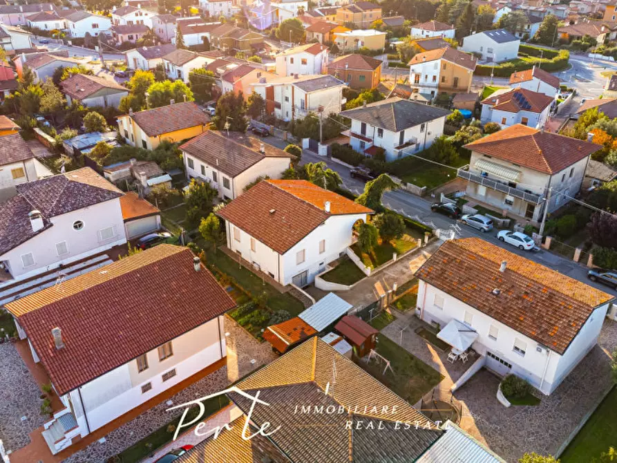 Immagine 18 di Villa in vendita  in via xx settembre 22 a Curtatone