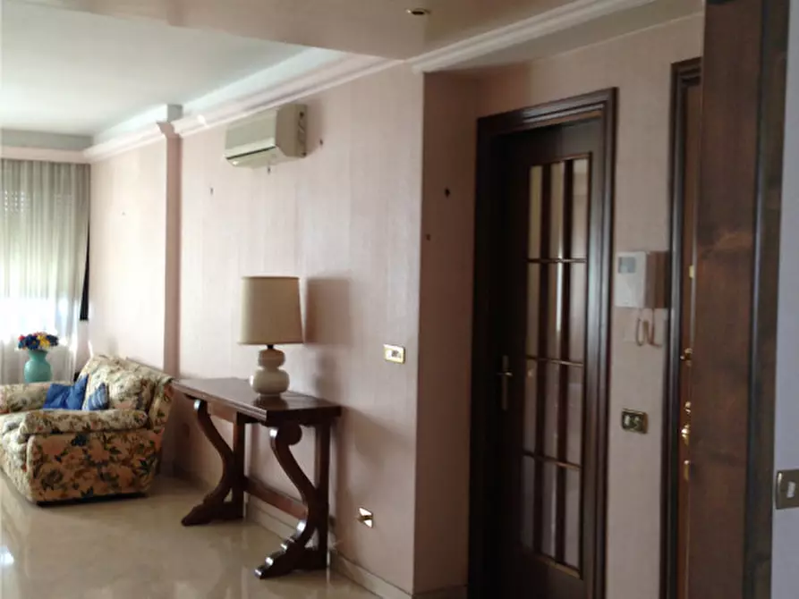 Immagine 9 di Appartamento in affitto  in viale londra a Roma