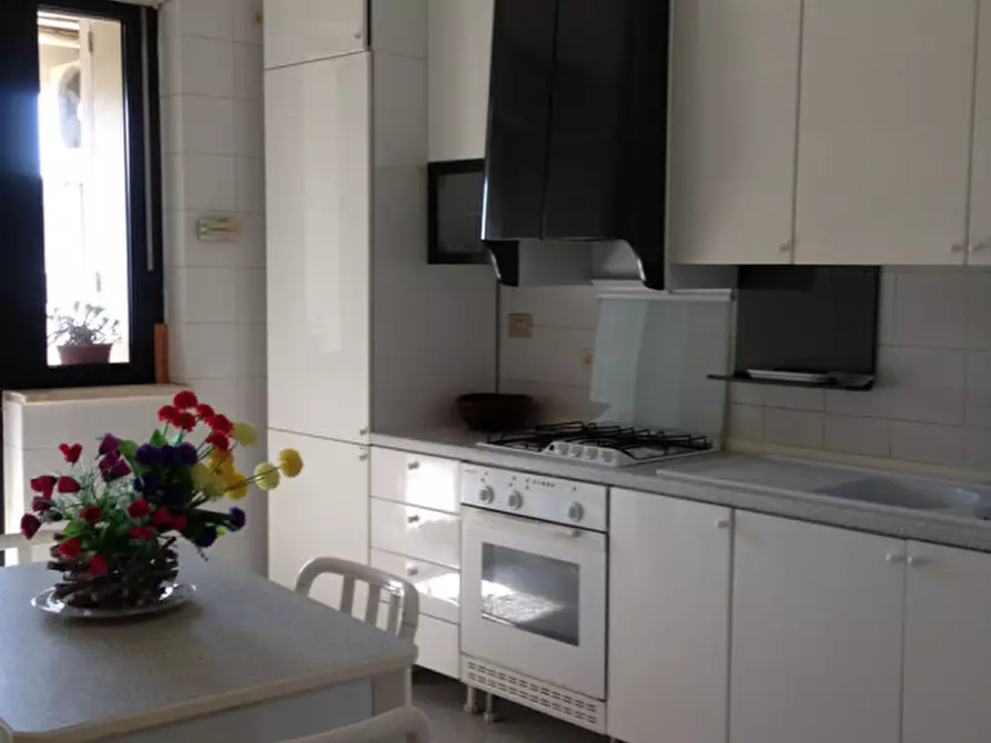 Immagine 10 di Appartamento in affitto  in viale londra a Roma