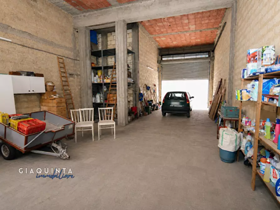 Immagine 10 di Appartamento in vendita  in via Asti n.12 a Palagonia