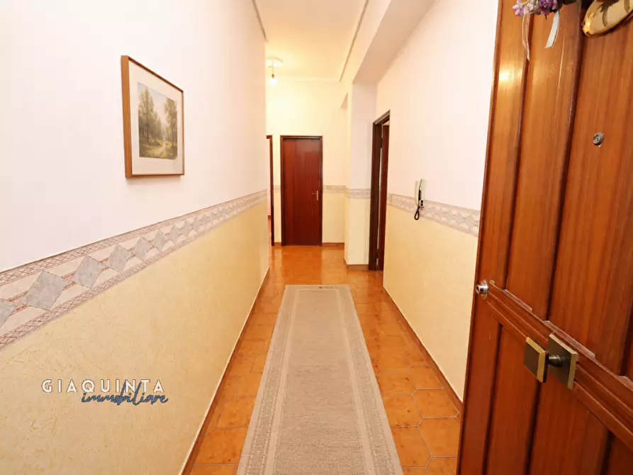 Immagine 15 di Appartamento in vendita  in via Asti n.12 a Palagonia