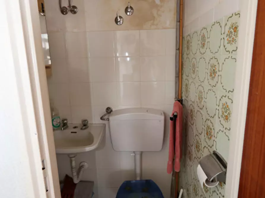 Immagine 16 di Appartamento in vendita  in via Asti n.12 a Palagonia