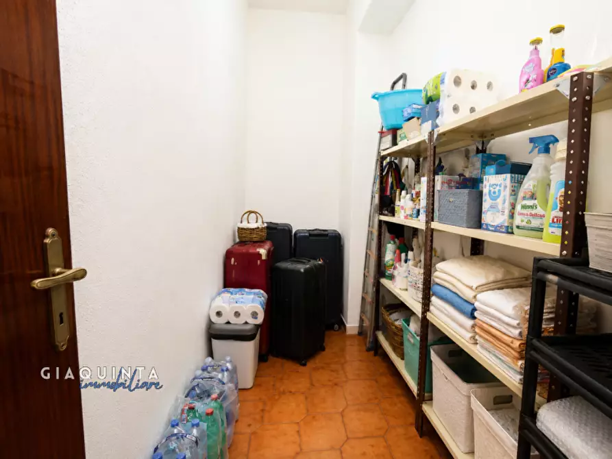 Immagine 22 di Appartamento in vendita  in via Asti n.12 a Palagonia