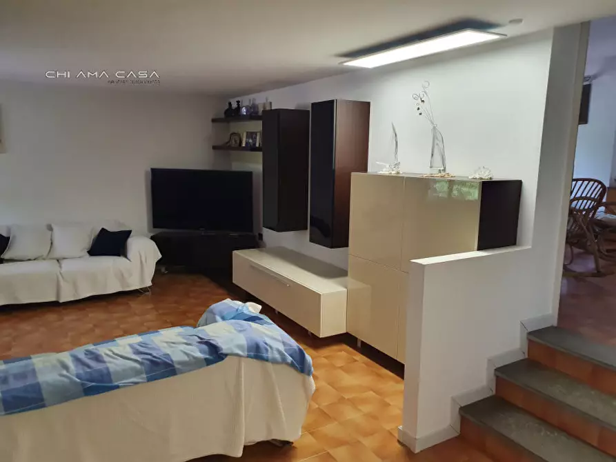 Immagine 27 di Casa indipendente in vendita  in Strada Roncosambaccio a Fano