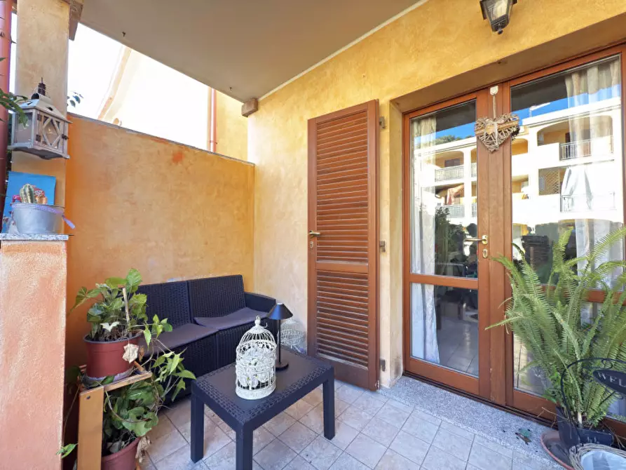 Immagine 3 di Villetta a schiera in vendita  in Via Alessandro Volta 19 a Sarroch