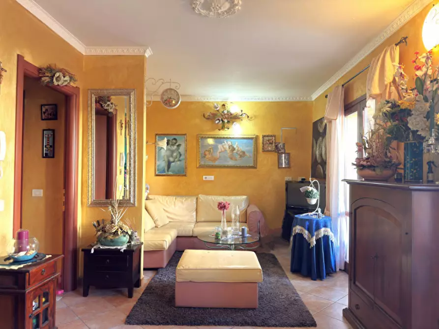 Immagine 6 di Villetta a schiera in vendita  in Via Alessandro Volta 19 a Sarroch