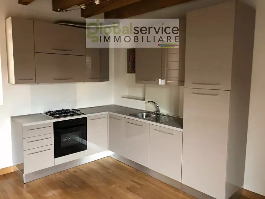 Immagine 14 di Appartamento in vendita  in Via S. Benedetto, 3 a Brescia