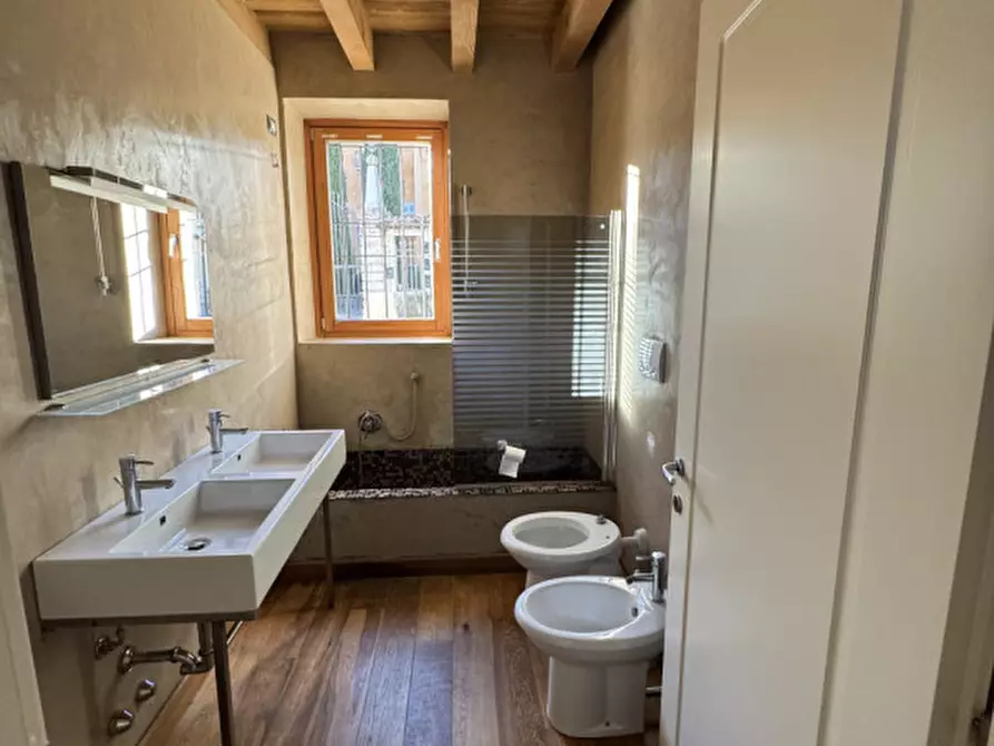 Immagine 30 di Appartamento in vendita  in Via S. Benedetto, 3 a Brescia