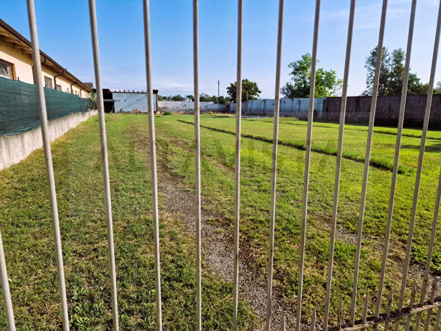 Immagine 4 di Terreno in vendita  in VIA STAZIONE a Gottolengo
