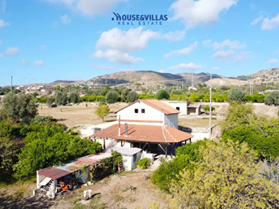 Immagine 4 di Villa in vendita  in bella pettinata a Avola