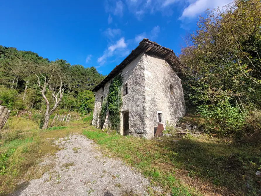 Immagine 1 di Rustico / casale in vendita  in Località Fabia Non a Cavedine