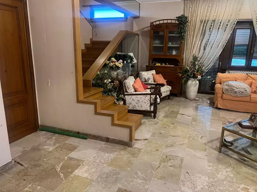 Immagine 2 di Villa in vendita  in via del Podere San Giusto a Roma