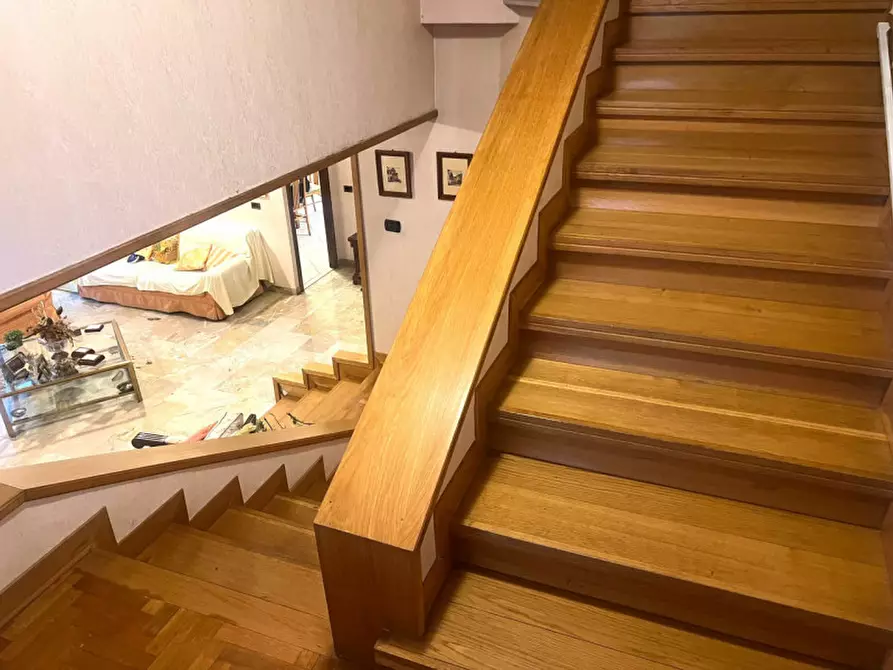 Immagine 24 di Villa in vendita  in via del Podere San Giusto a Roma