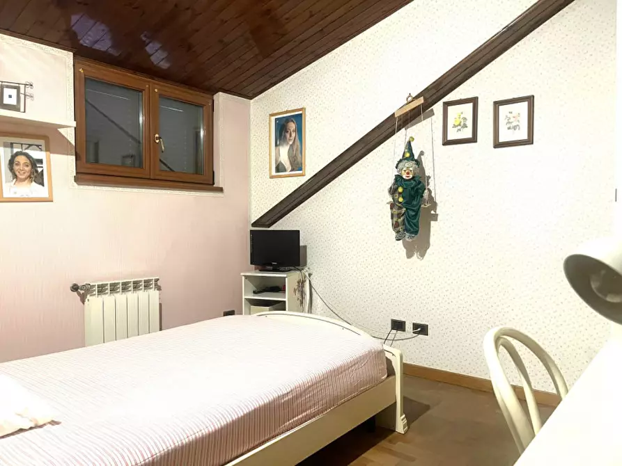 Immagine 34 di Villa in vendita  in via del Podere San Giusto a Roma