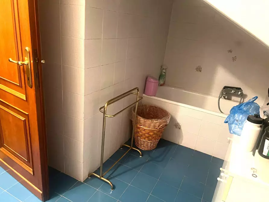 Immagine 42 di Villa in vendita  in via del Podere San Giusto a Roma