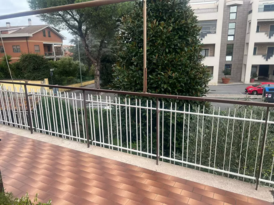Immagine 54 di Villa in vendita  in via del Podere San Giusto a Roma