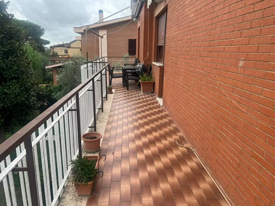 Immagine 57 di Villa in vendita  in via del Podere San Giusto a Roma