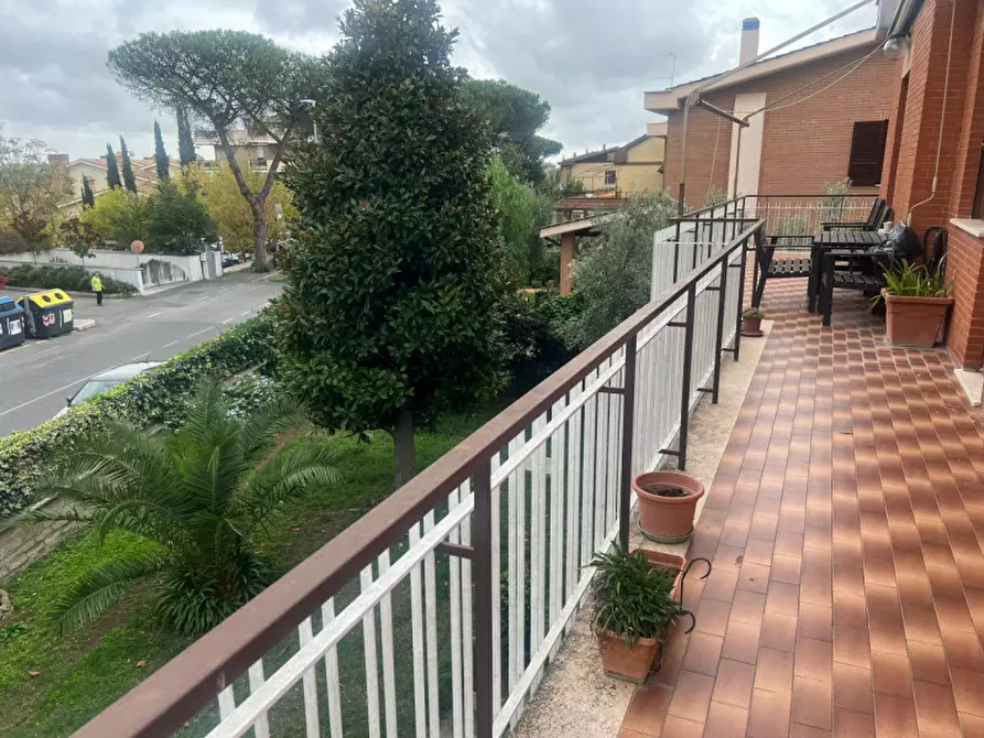 Immagine 59 di Villa in vendita  in via del Podere San Giusto a Roma