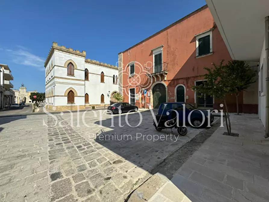 Immagine 2 di Attività commerciale in vendita  in Via Nazario Sauro 7 a Collepasso