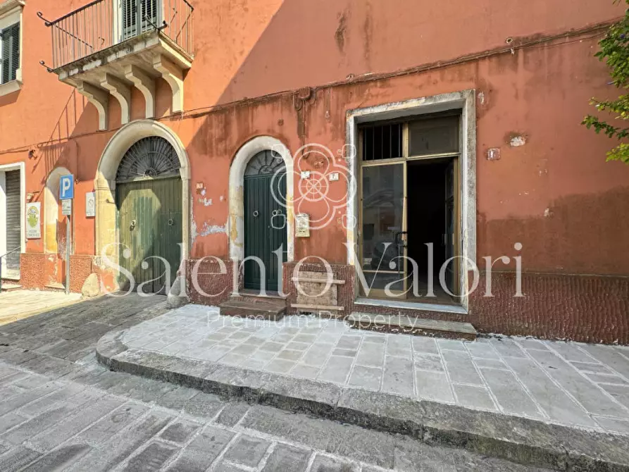 Immagine 4 di Attività commerciale in vendita  in Via Nazario Sauro 7 a Collepasso