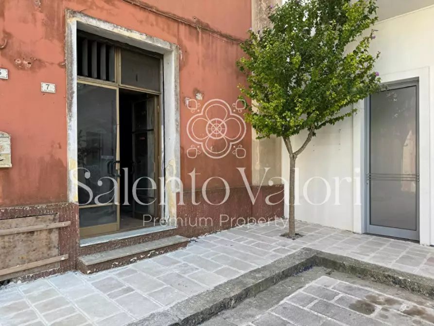 Immagine 6 di Attività commerciale in vendita  in Via Nazario Sauro 7 a Collepasso