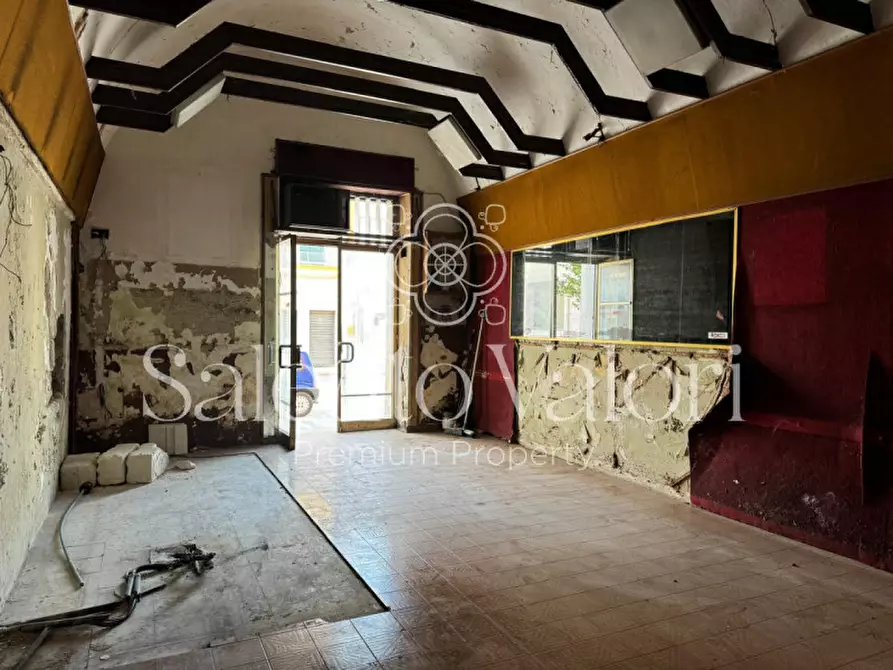 Immagine 11 di Attività commerciale in vendita  in Via Nazario Sauro 7 a Collepasso