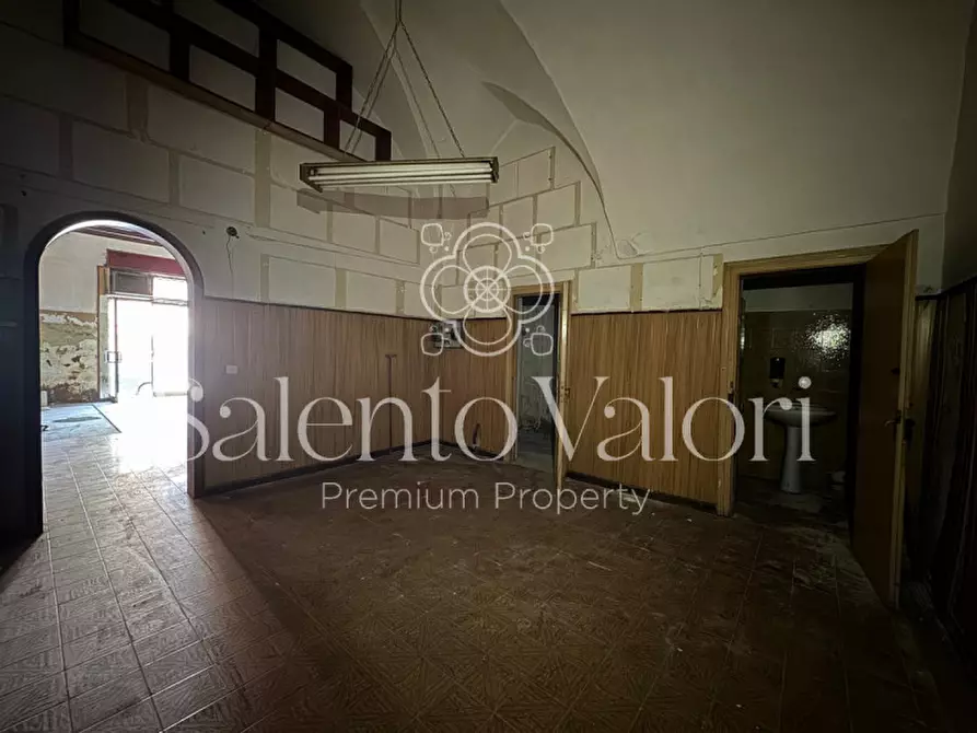 Immagine 16 di Attività commerciale in vendita  in Via Nazario Sauro 7 a Collepasso