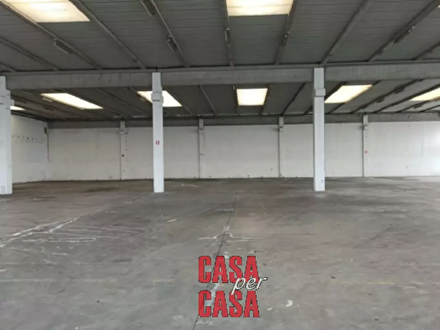 Immagine 2 di Capannone industriale in vendita  in Via Emilia a Monselice
