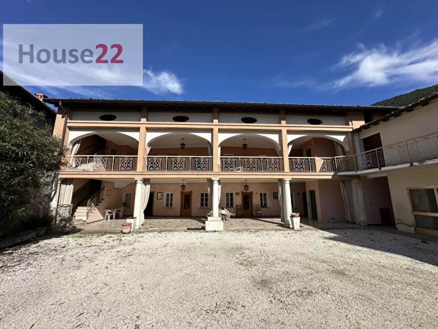 Immagine 2 di Casa indipendente in vendita  a Nave