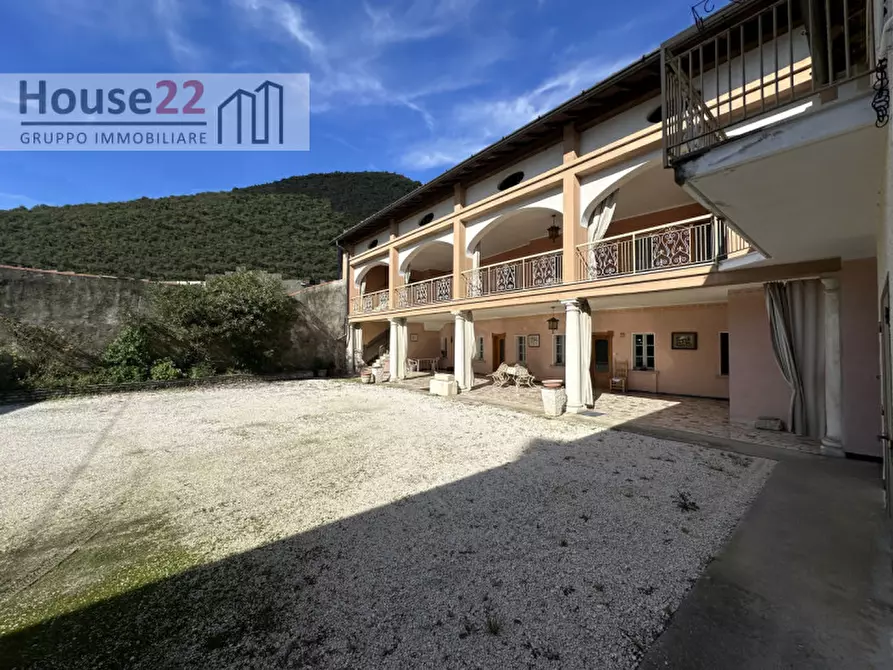 Immagine 8 di Casa indipendente in vendita  a Nave