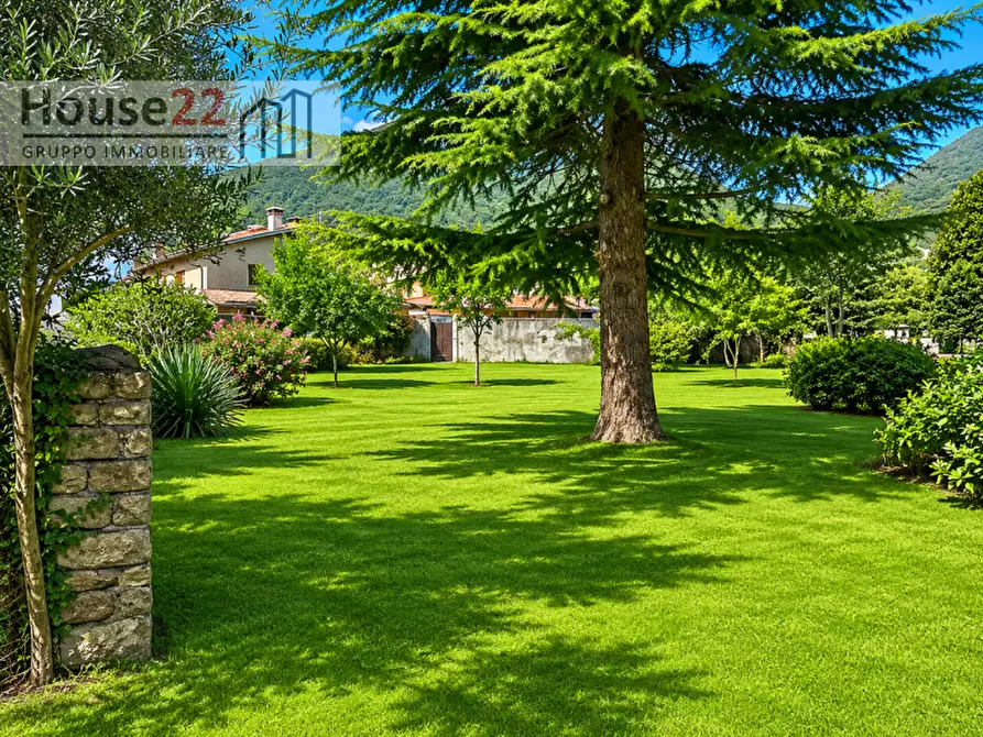 Immagine 17 di Casa indipendente in vendita  a Nave