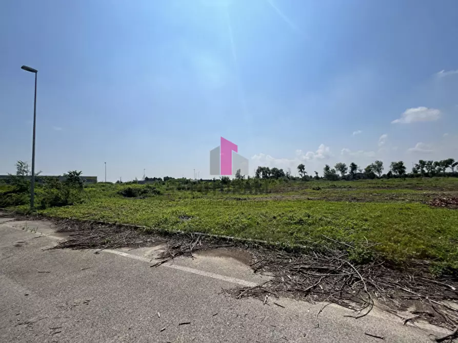 Immagine 14 di Terreno in vendita  in via pelosa a Selvazzano Dentro