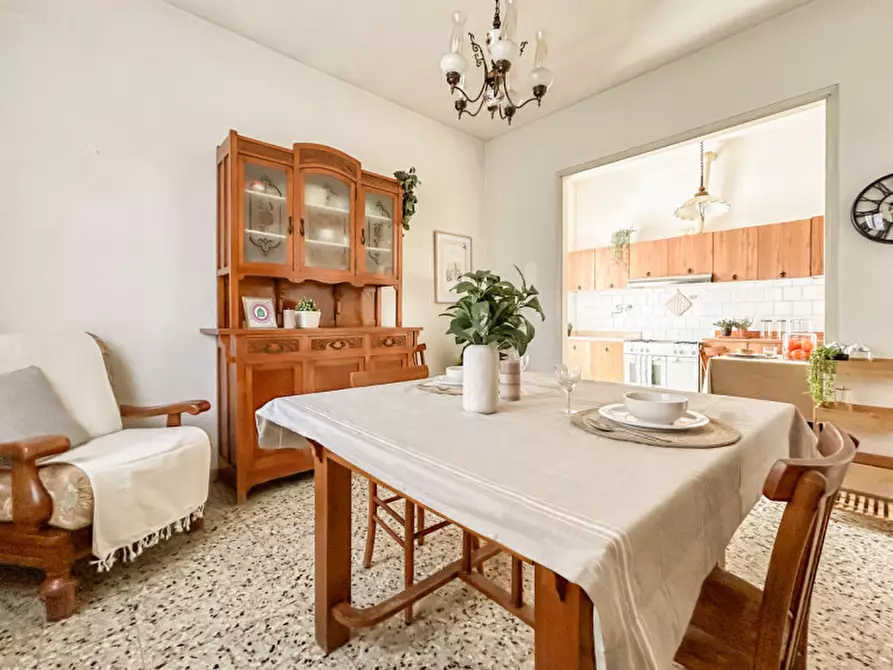 Immagine 1 di Villa in vendita  in Via Valpolicella a Sant'ambrogio Di Valpolicella