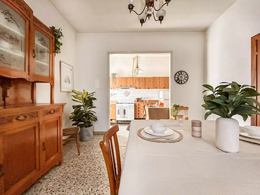 Immagine 5 di Villa in vendita  in Via Valpolicella a Sant'ambrogio Di Valpolicella