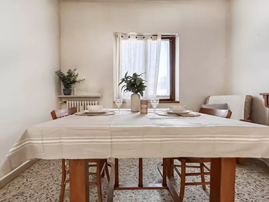 Immagine 10 di Villa in vendita  in Via Valpolicella a Sant'ambrogio Di Valpolicella