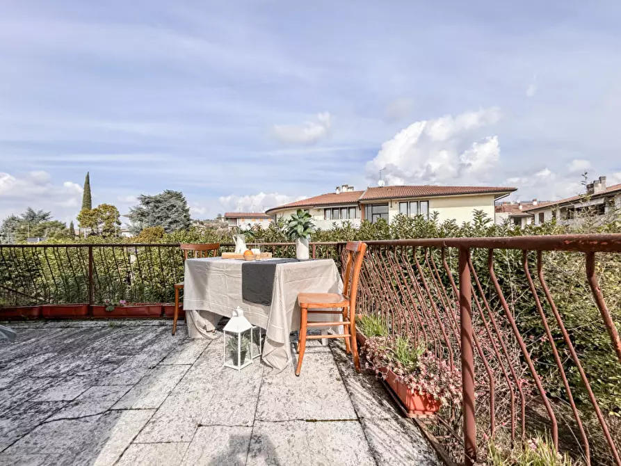 Immagine 26 di Villa in vendita  in Via Valpolicella a Sant'ambrogio Di Valpolicella