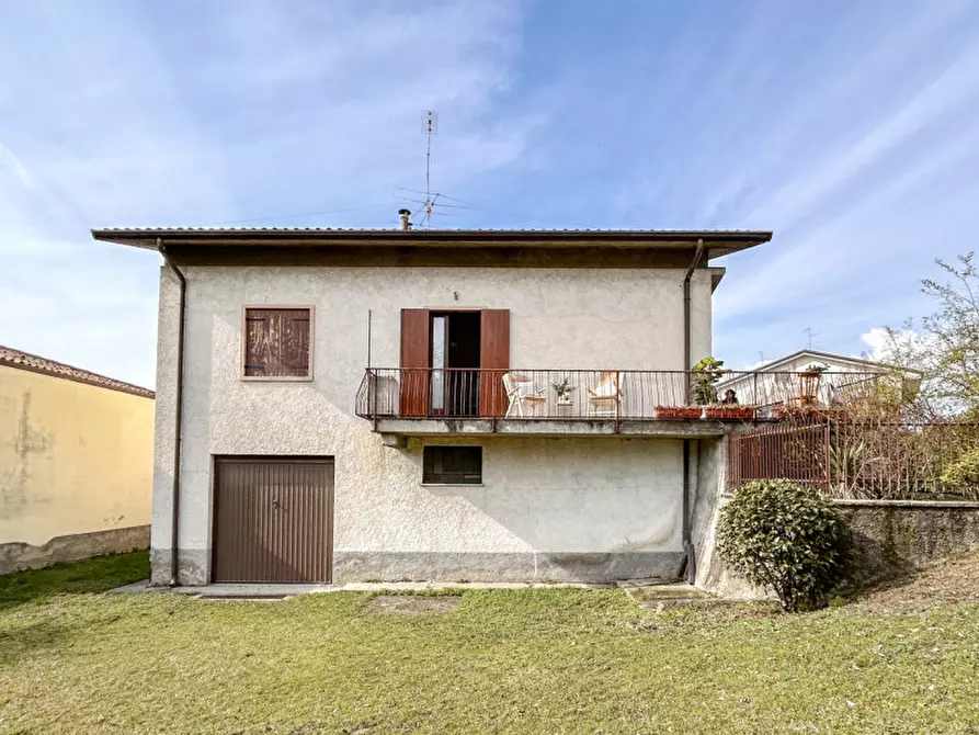 Immagine 30 di Villa in vendita  in Via Valpolicella a Sant'ambrogio Di Valpolicella