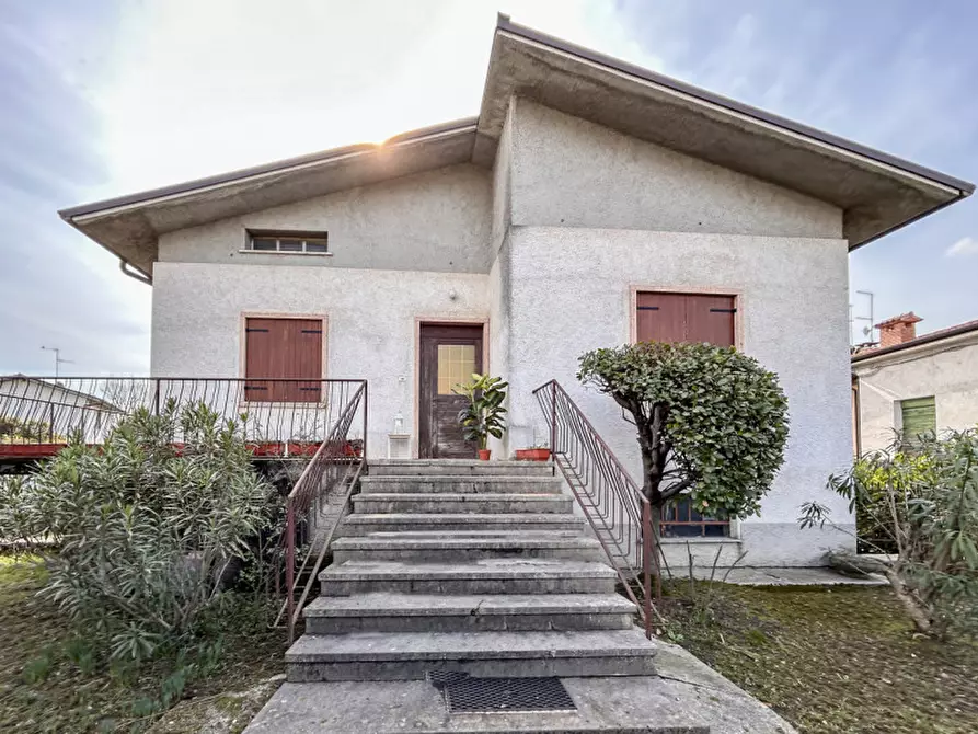Immagine 31 di Villa in vendita  in Via Valpolicella a Sant'ambrogio Di Valpolicella