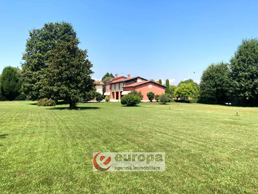 Immagine 5 di Villa in vendita  a Vicenza