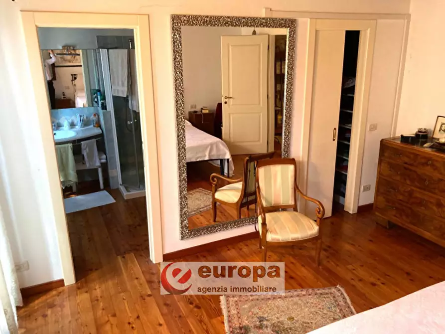 Immagine 25 di Villa in vendita  a Vicenza