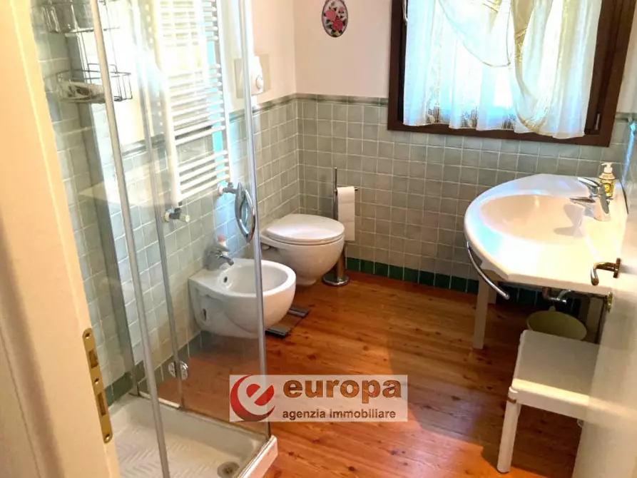 Immagine 29 di Villa in vendita  a Vicenza