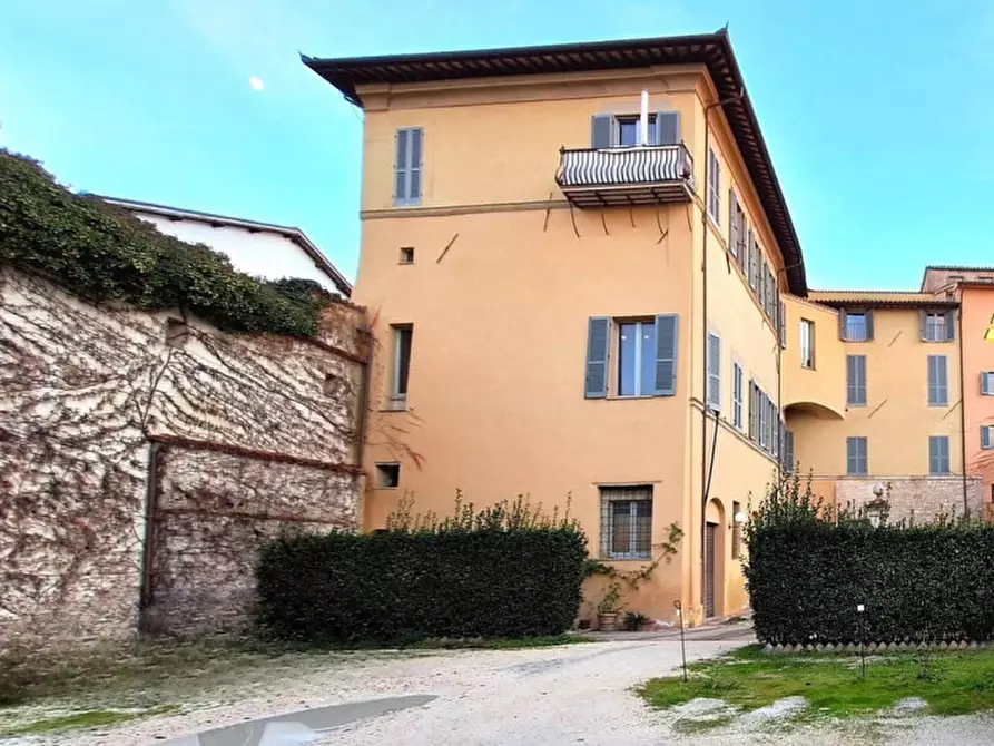 Immagine 2 di Ufficio in vendita  in Via Antonio Gramsci, N. 50 a Foligno