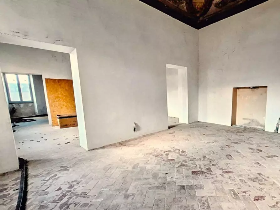 Immagine 15 di Ufficio in vendita  in Via Antonio Gramsci, N. 50 a Foligno